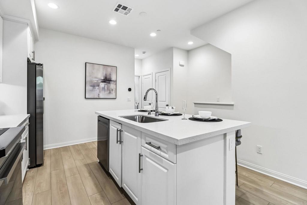 520 Cobblestone Court El Cajon, CA 92020 - Photo 6 of 30