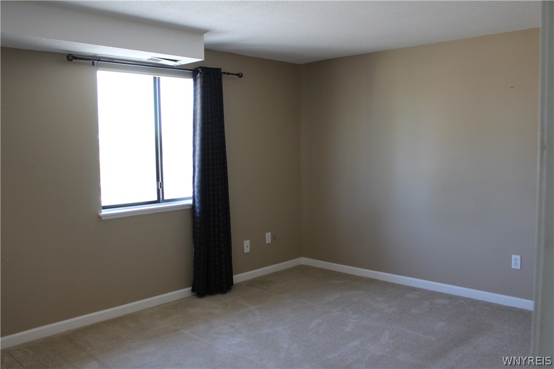 3948 Ridge Lea Road, Unit D Amherst, NY 14228 - Photo 17 of 24