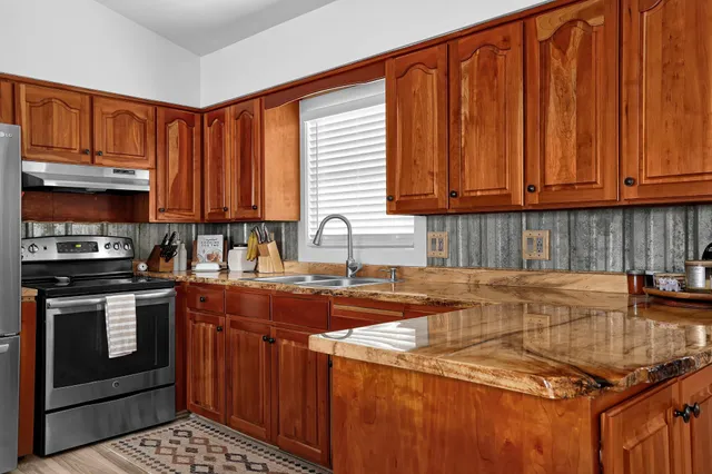 $289,000 | 510 East Madison Street, Caledonia, MN 55921