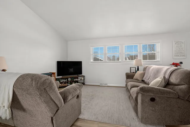 $289,000 | 510 East Madison Street, Caledonia, MN 55921