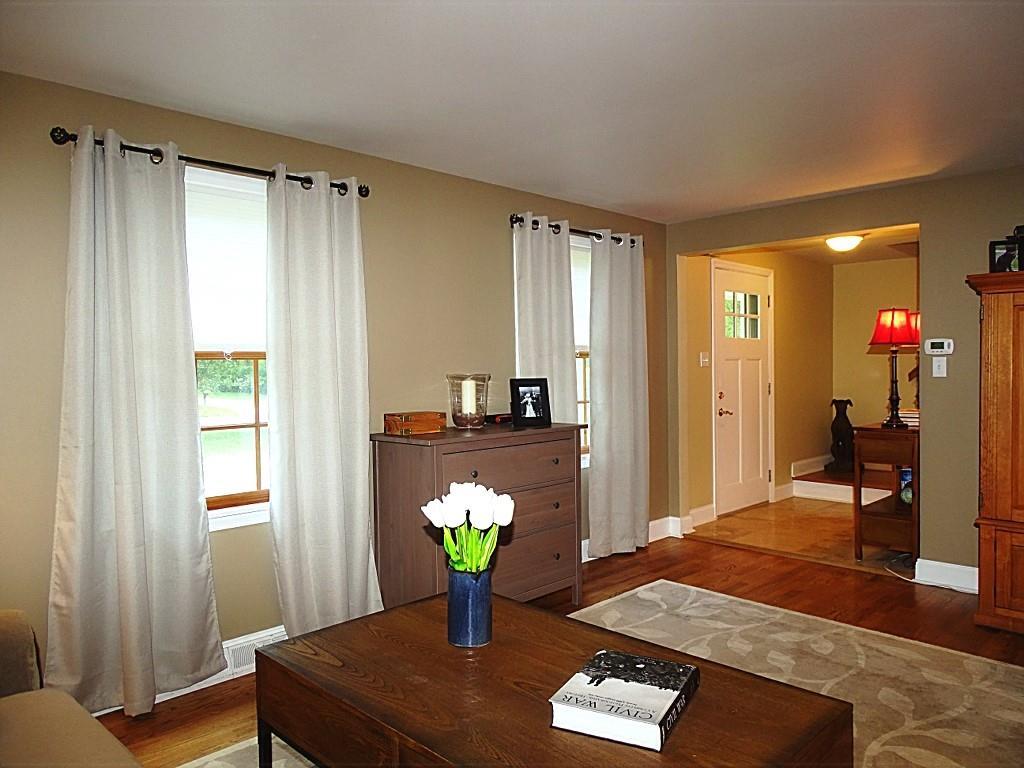 2366 Harrow Road Pittsburgh, PA 15241 - Photo 3 of 25 Gallery Image 3