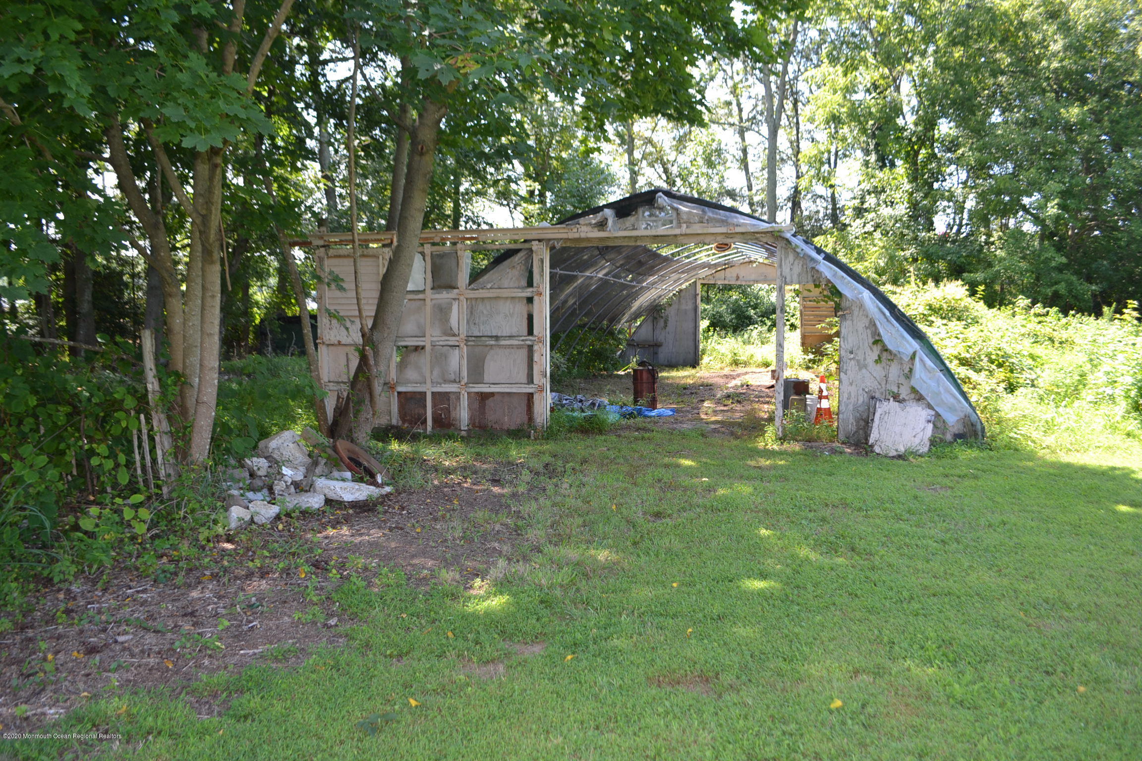 133 Squankum Road Farmingdale, NJ 07727 - Photo 10 of 21 DSC_0472