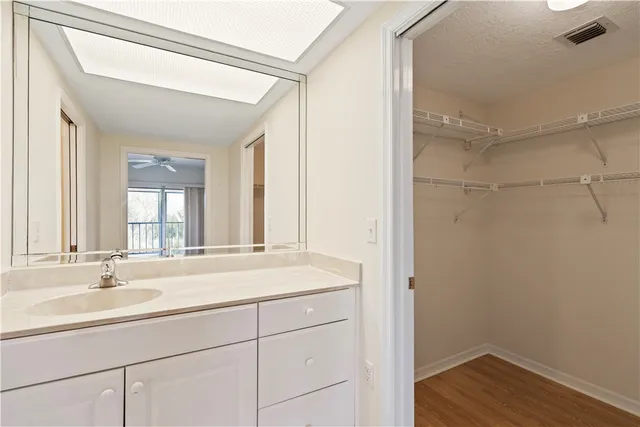 $2,000 | 6165 South Mirror Lake Drive, Unit 307, Sebastian, FL 32958