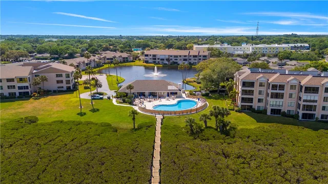 $2,000 | 6165 South Mirror Lake Drive, Unit 307, Sebastian, FL 32958