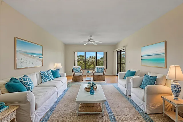 $2,000 | 6165 South Mirror Lake Drive, Unit 307, Sebastian, FL 32958