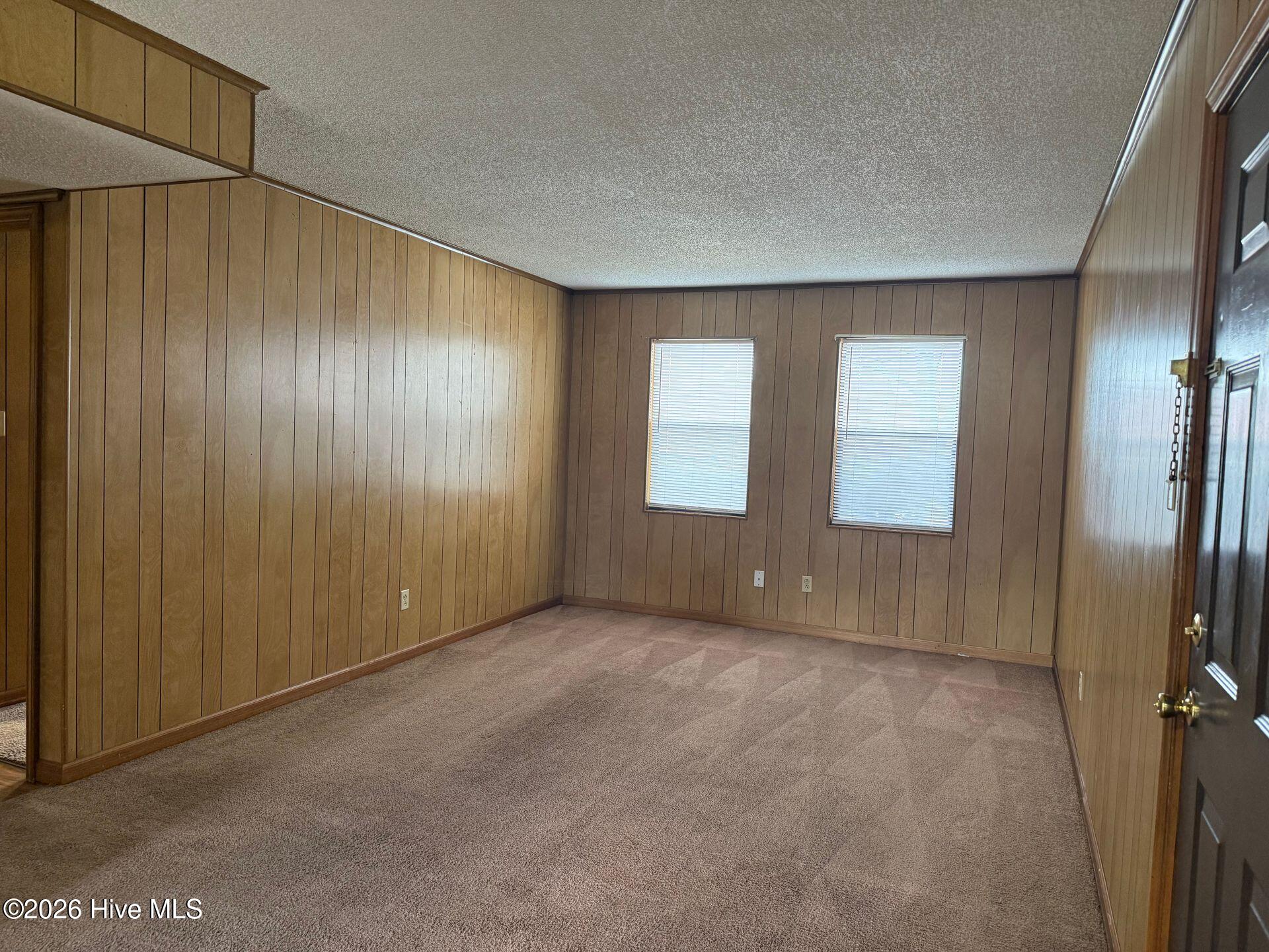 2514 Commerce Road, Unit B Jacksonville, NC 28546 - Photo 3 of 6 living room