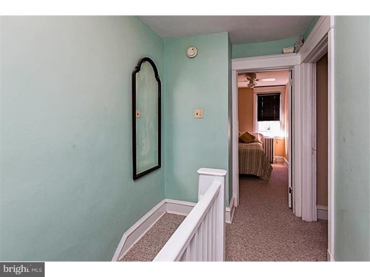 1044 Edgemore Road Philadelphia, PA 19151 - Photo 11 of 24 Hallway