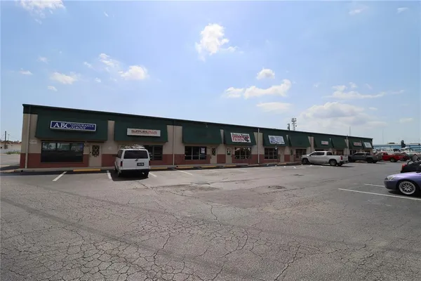 $1,800 | 1225 Tamiami Trail, Unit A8, Port Charlotte, FL 33953