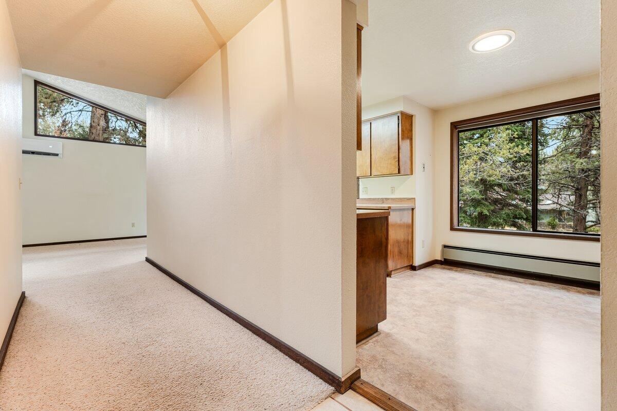 4059 Northwest Lower Village Road Bend, OR 97703 - Photo 10 of 25 Entry hall