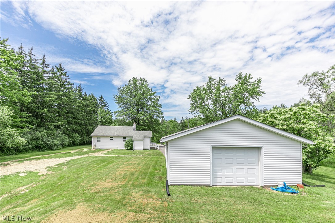 13677 Woodin Road Chardon, OH 44024 - Photo 16 of 26