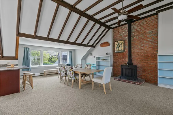 $3,400 | 167 Coggeshall Avenue, Unit E, Newport, RI 02840
