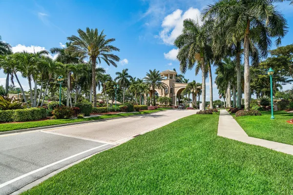 $555,000 | 6847 Viale Elizabeth, Delray Beach, FL 33446