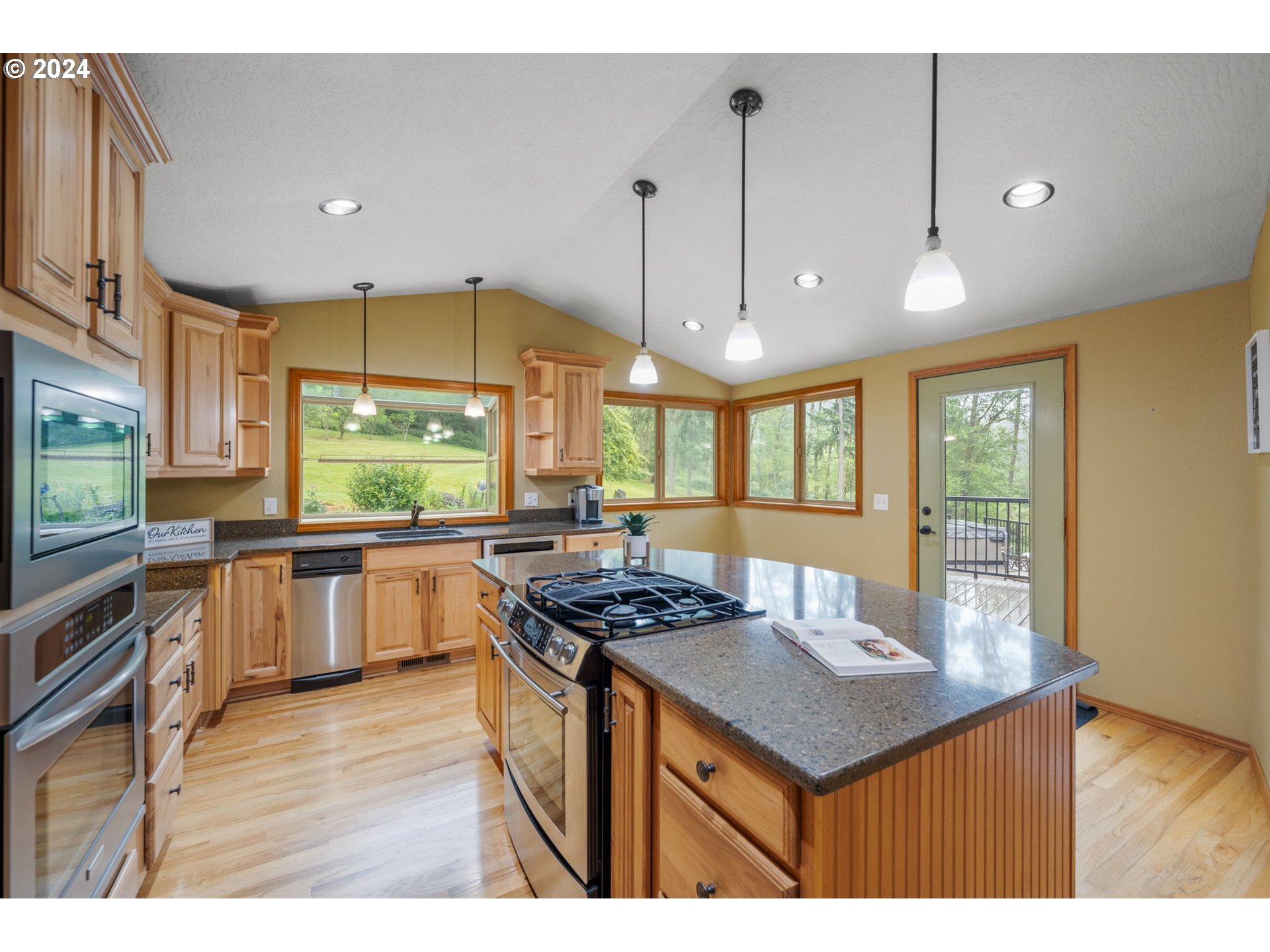 955 Young Road Kelso, WA 98626 - Photo 14 of 45 Gallery Image 14