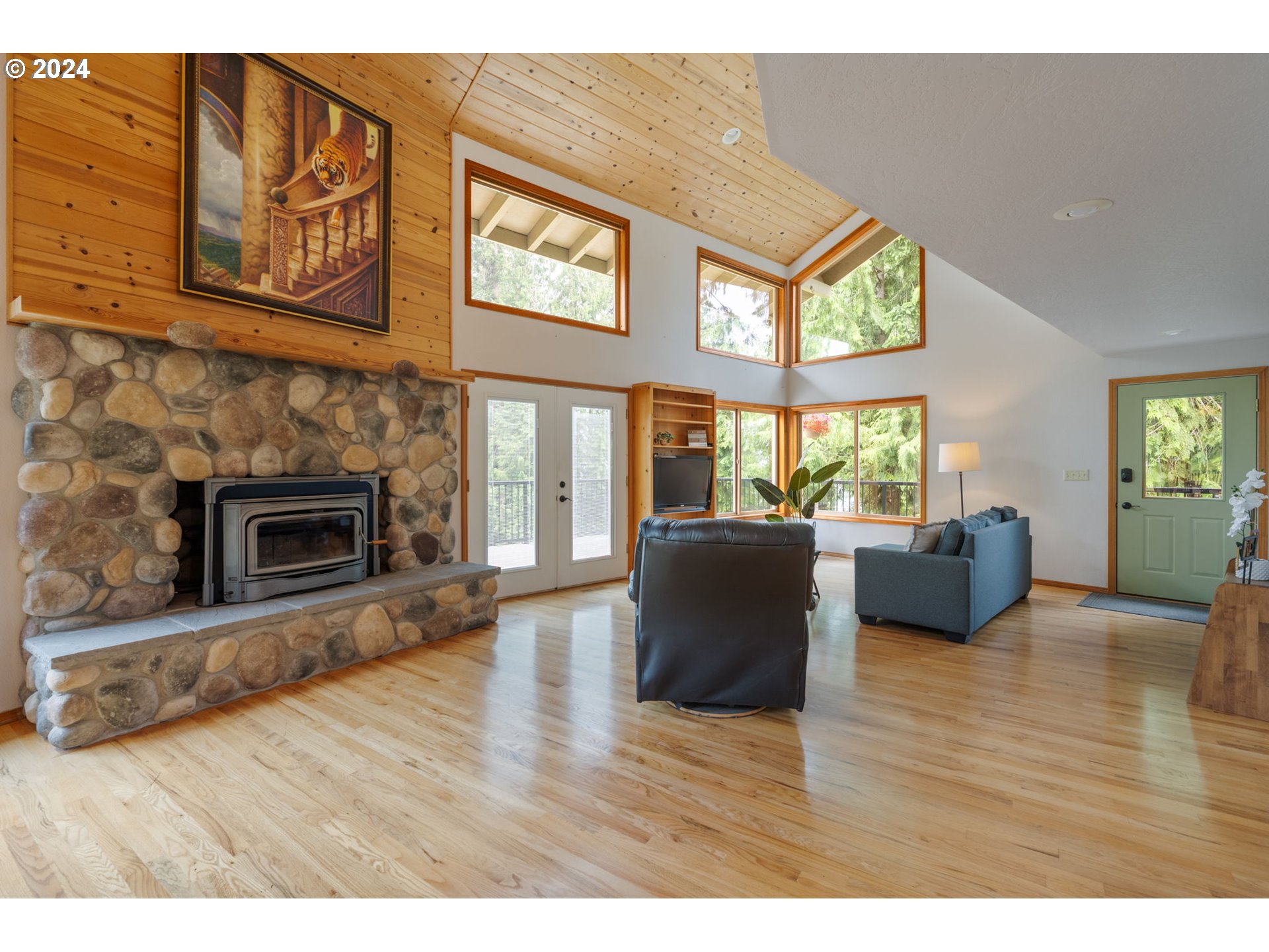 955 Young Road Kelso, WA 98626 - Photo 4 of 45 Gallery Image 4