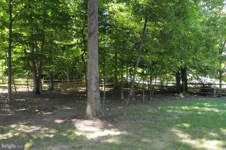 6257 Martin Road Columbia, MD 21044 - Photo 28 of 30 Exterior (General)