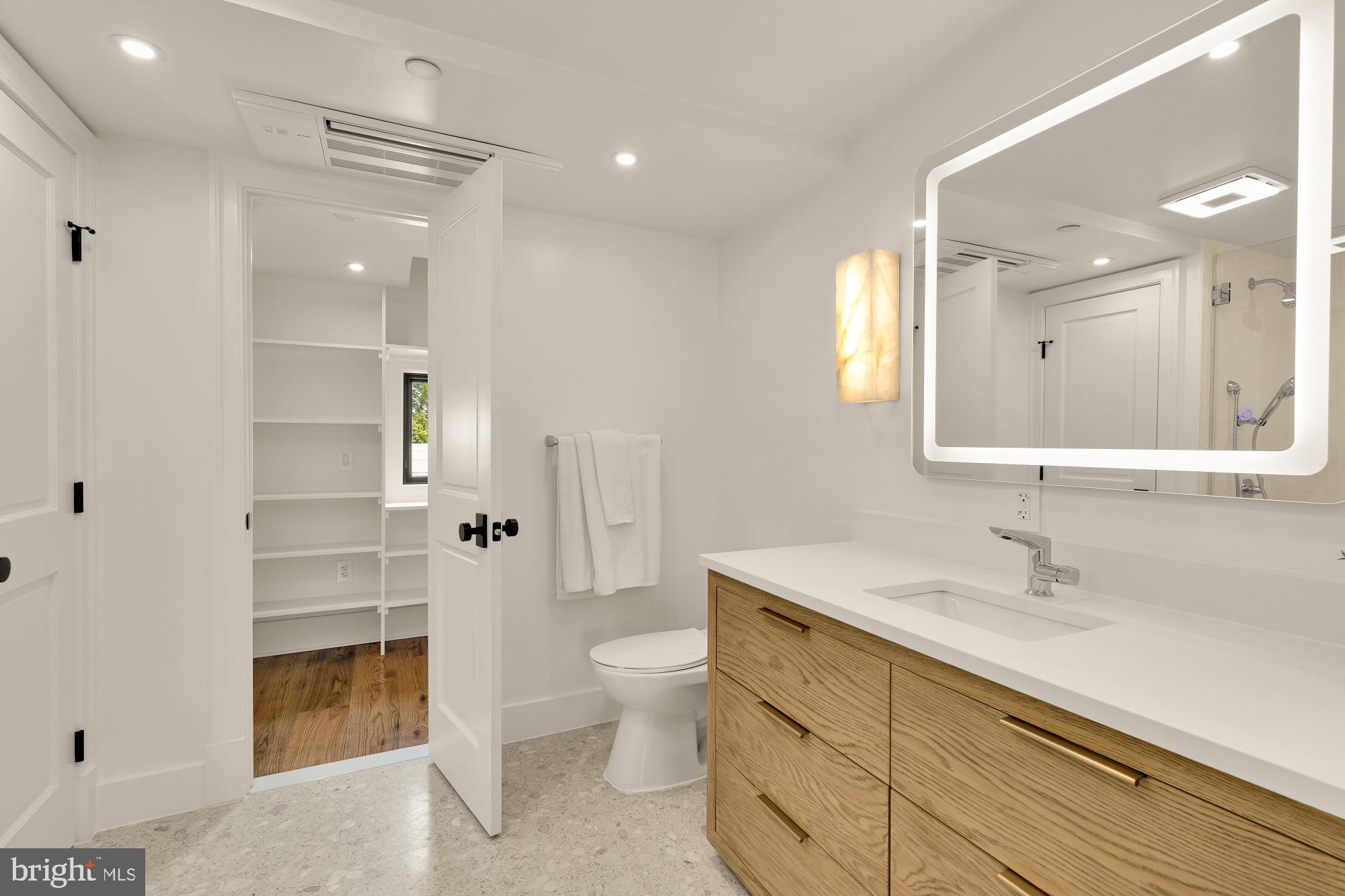 235 12th Street Southeast Washington, DC 20003 - Photo 17 of 38