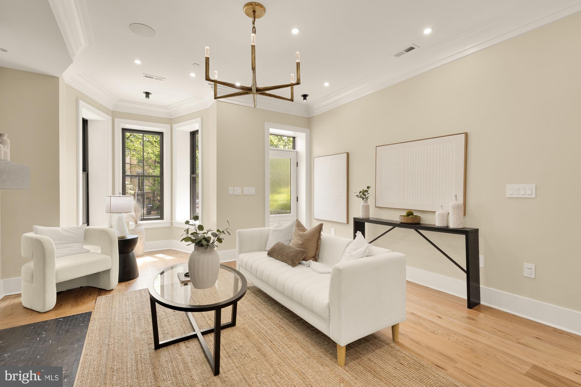 235 12th Street Southeast Washington, DC 20003 - Photo 4 of 38