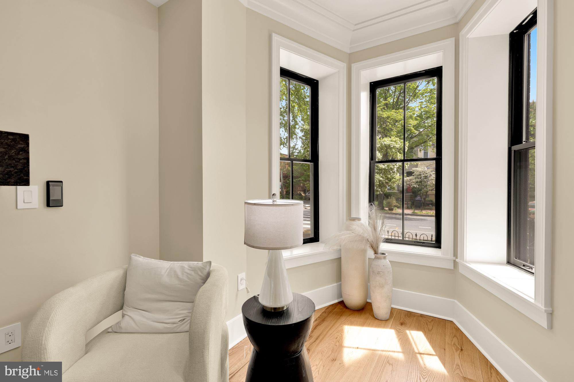235 12th Street Southeast Washington, DC 20003 - Photo 5 of 38