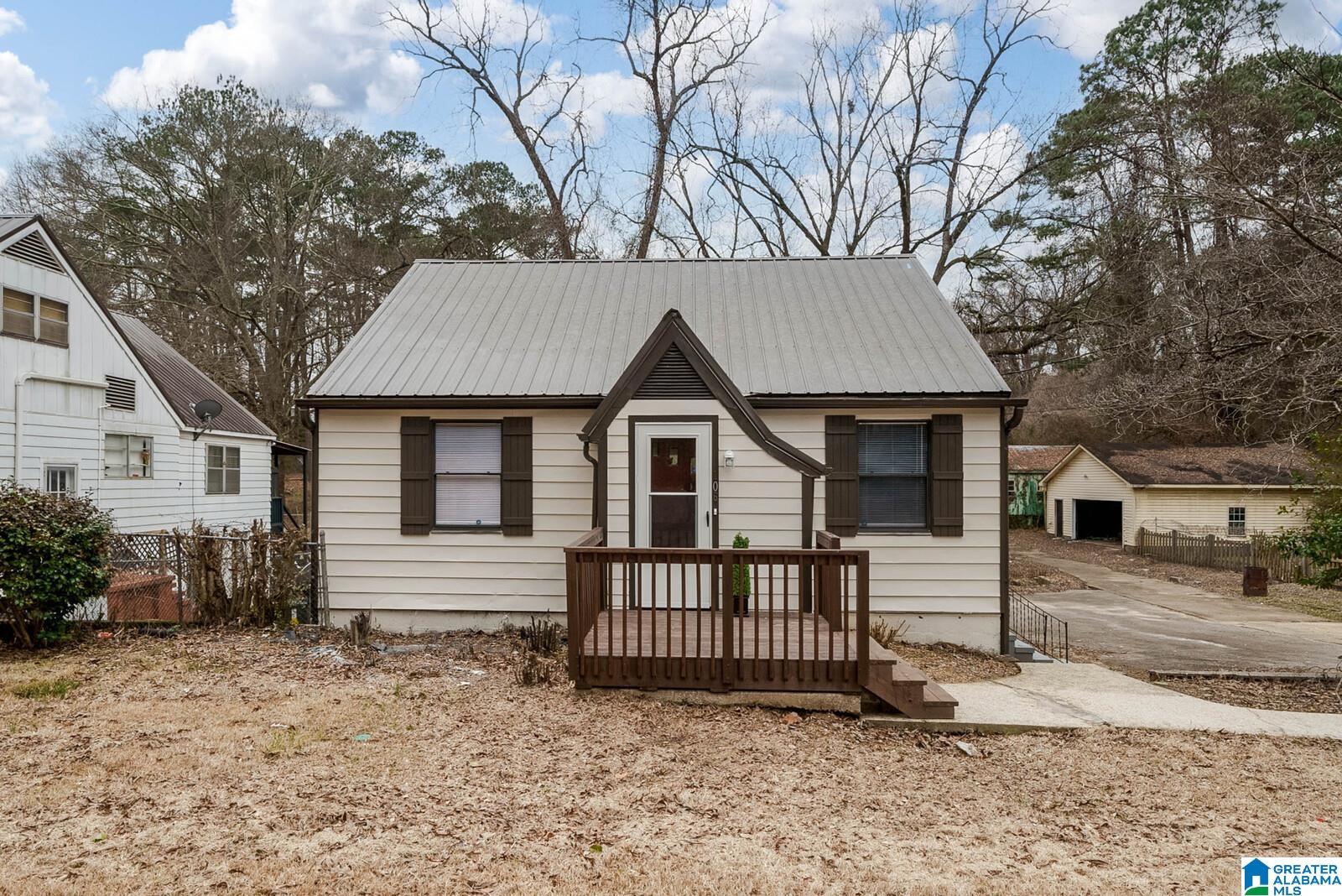 106 Wickstead Road Bessemer, AL 35023 - Photo 3 of 24