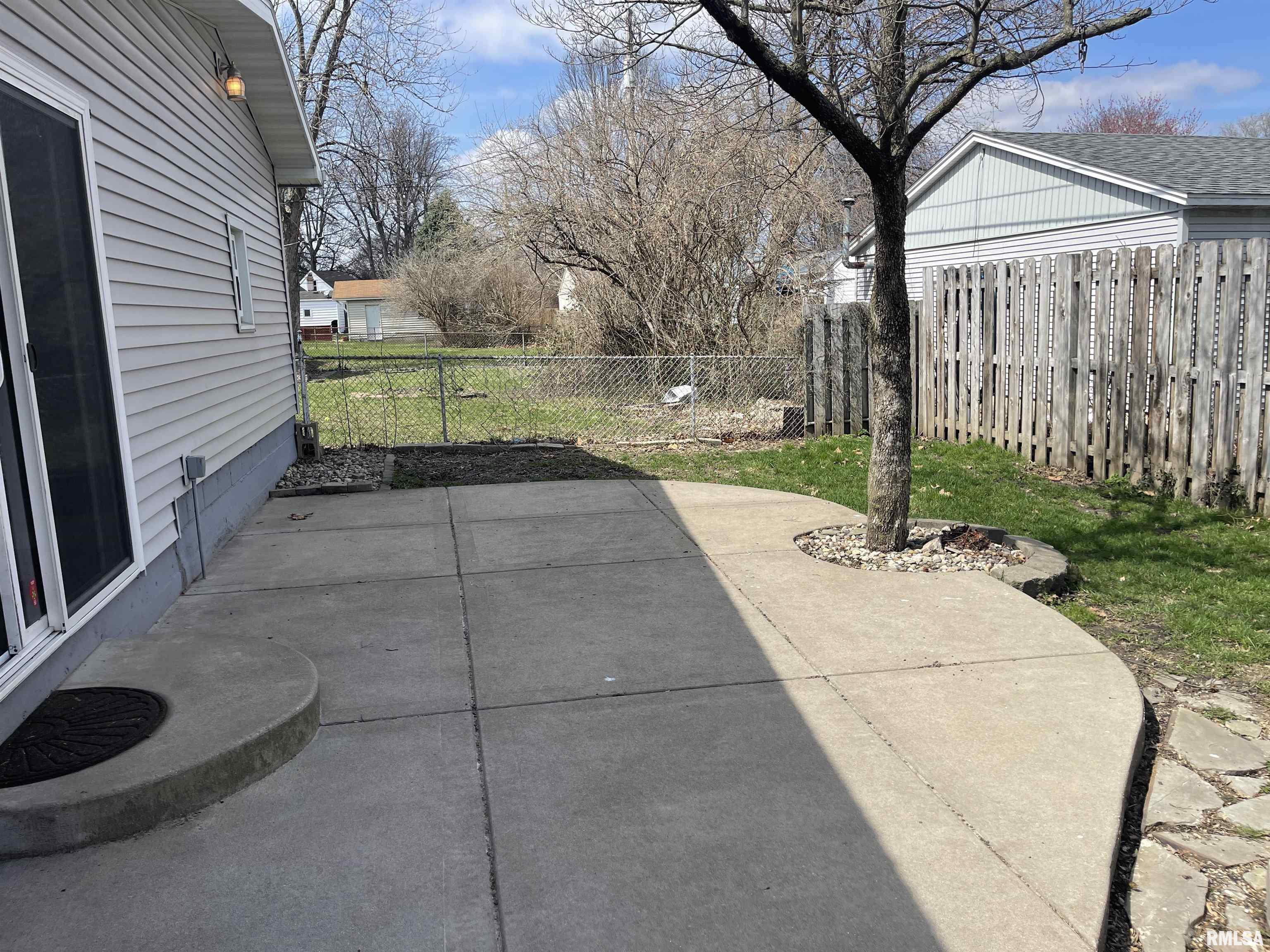 3554 Sherman Street Springfield, IL 62703 - Photo 26 of 34