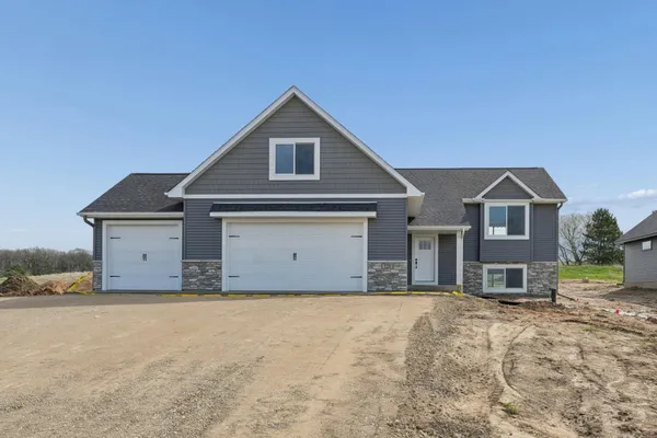 $429,900 | 222 Eagle Ridge Drive, Roberts, WI 54023