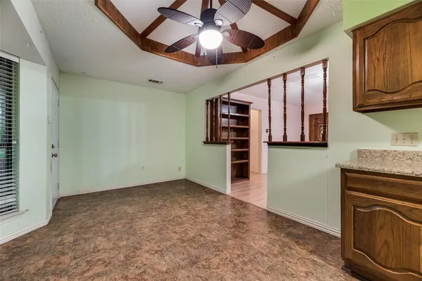 $320,000 | 208 Lorene Drive, Red Oak, TX 75154