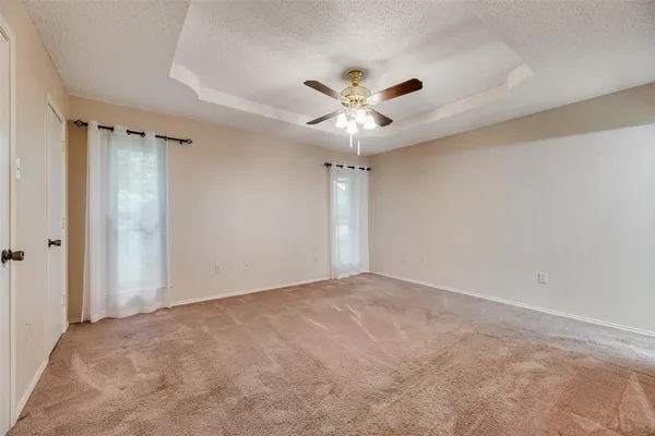 $320,000 | 208 Lorene Drive, Red Oak, TX 75154