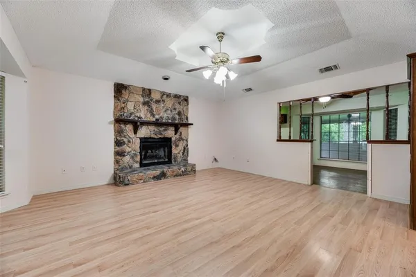 $320,000 | 208 Lorene Drive, Red Oak, TX 75154