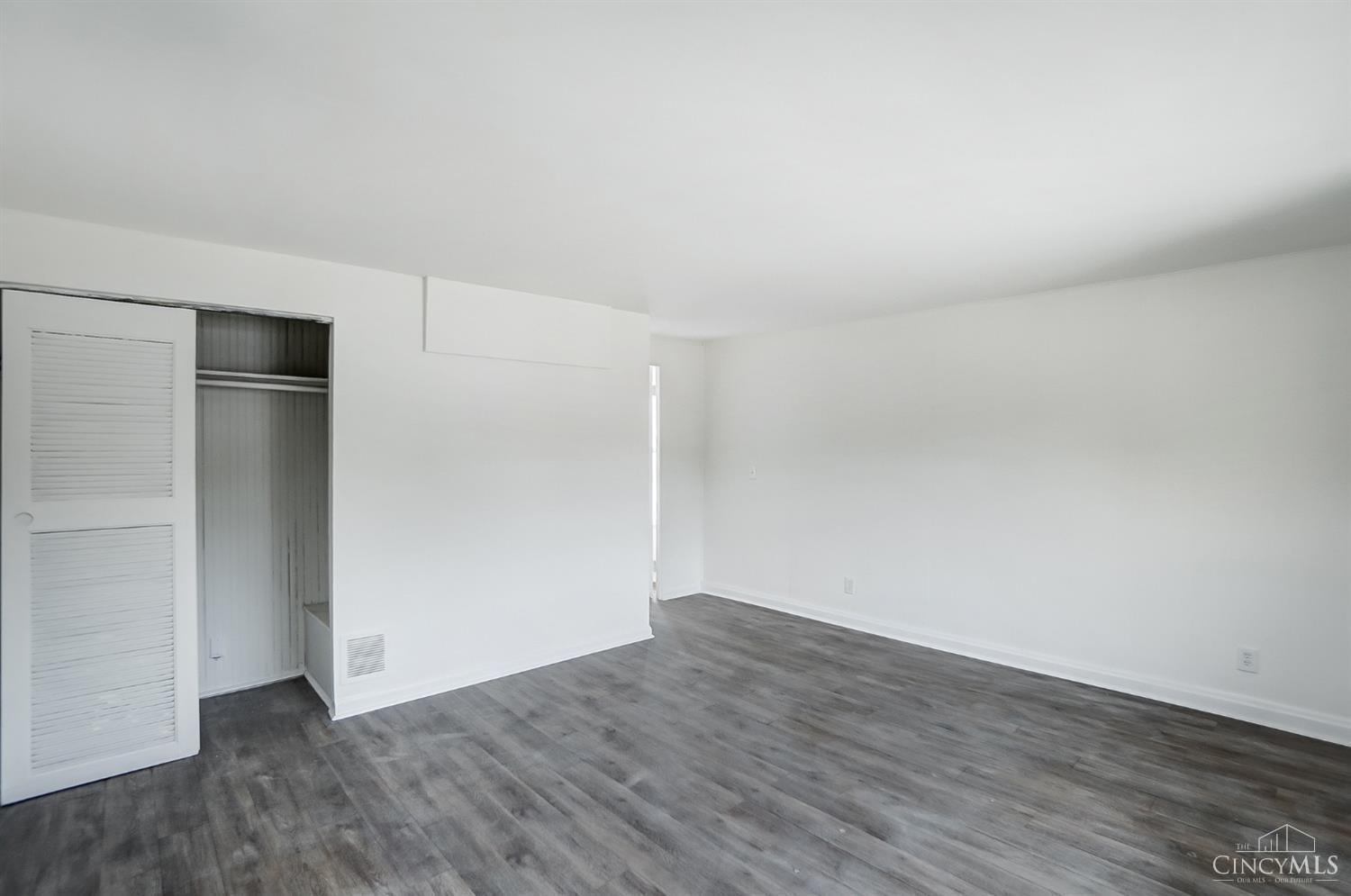 2228 Reading Road Cincinnati, OH 45202 - Photo 20 of 26 Gallery Image 20