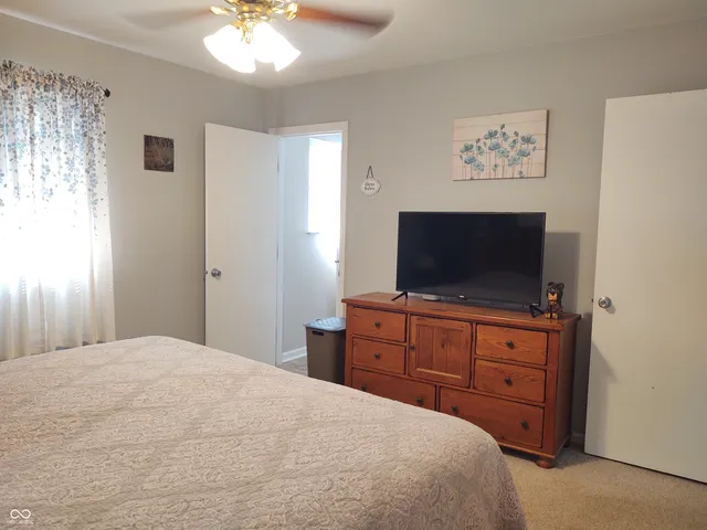 $255,000 | 2630 Wedgewood Drive, Columbus, IN 47203