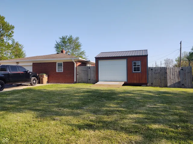 $255,000 | 2630 Wedgewood Drive, Columbus, IN 47203