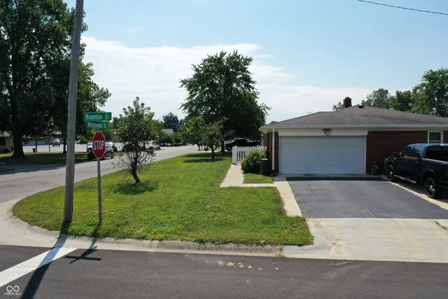 $255,000 | 2630 Wedgewood Drive, Columbus, IN 47203