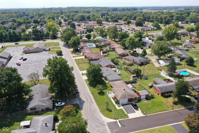 $255,000 | 2630 Wedgewood Drive, Columbus, IN 47203