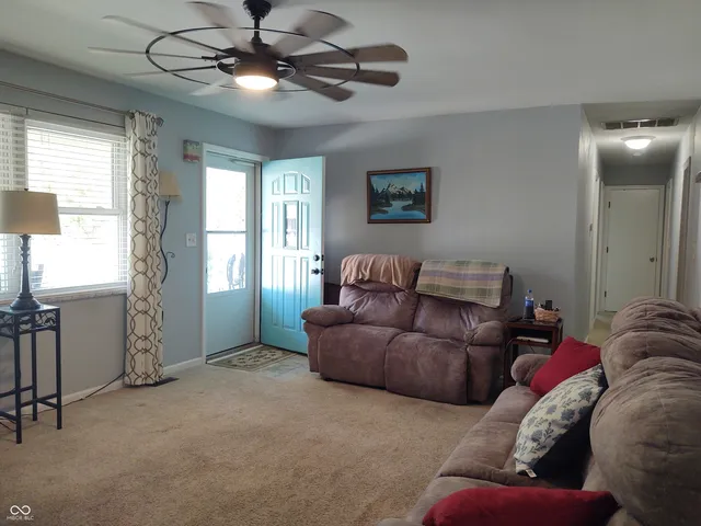 $255,000 | 2630 Wedgewood Drive, Columbus, IN 47203