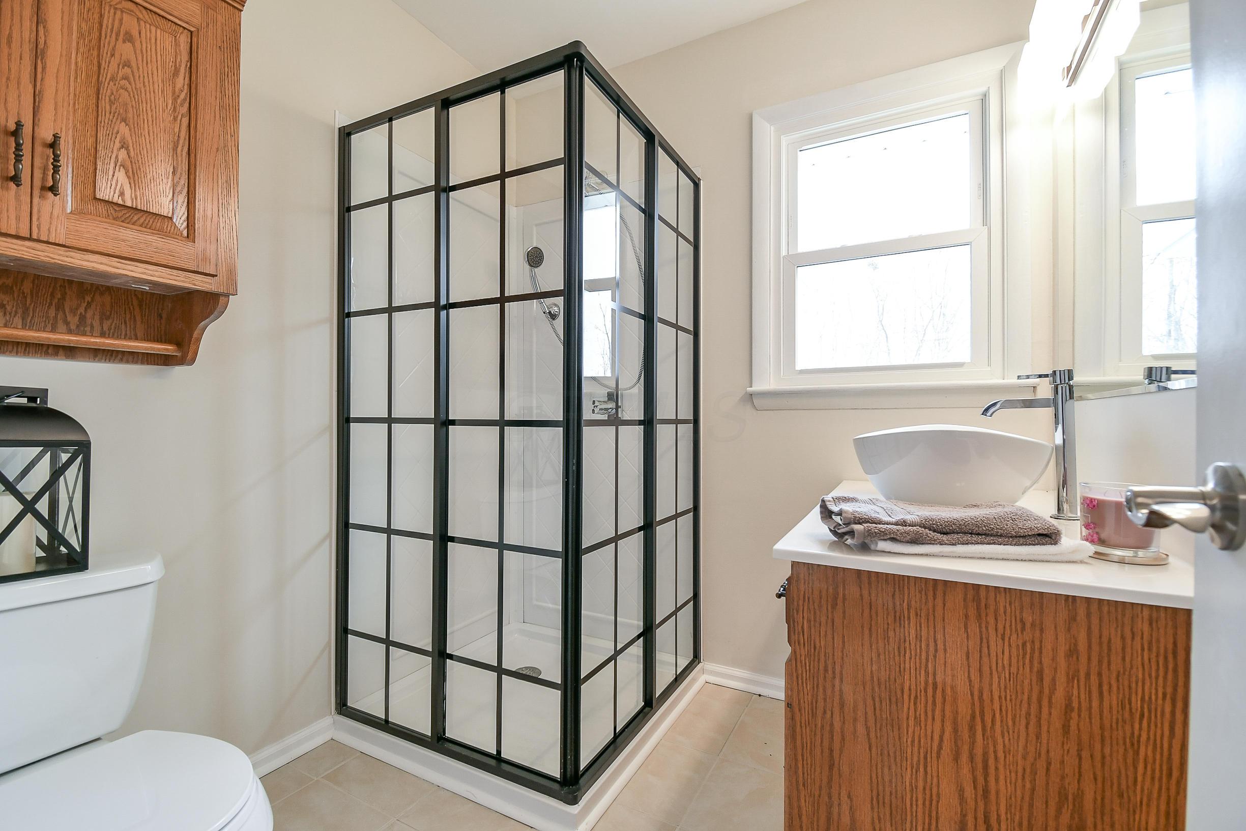 200 Diley Road Pickerington, OH 43147 - Photo 23 of 49 Bathroom 2
