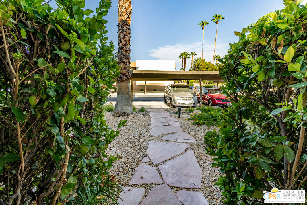 1050 Ramon Road, Unit 42 Palm Springs, CA 92264 - Photo 26 of 32 Gallery Image 26