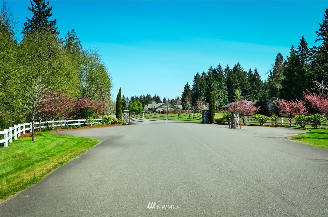 9139 Fox Ridge Lane Southeast Olympia, WA 98513 - Photo 3 of 25 Gallery Image 3