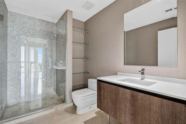 $8,000 | 88 Southwest 7th Street, Unit 2402, Miami, FL 33130