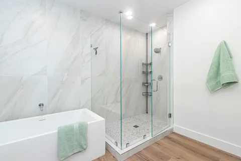$2,875,000 | 184 Lake Drive, Unit 3201, Palm Beach Shores, FL 33404