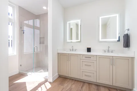 $2,875,000 | 184 Lake Drive, Unit 3201, Palm Beach Shores, FL 33404