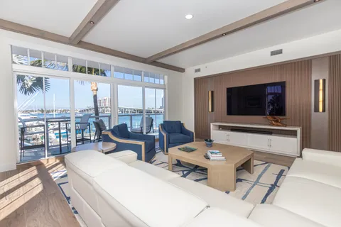 $2,875,000 | 184 Lake Drive, Unit 3201, Palm Beach Shores, FL 33404