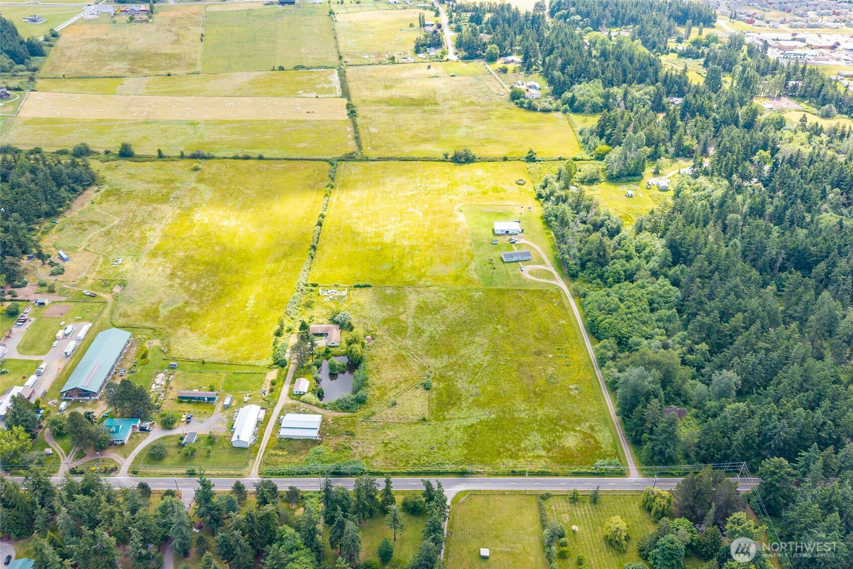 2842 Hunt Road Oak Harbor, WA 98277 - Photo 8 of 35