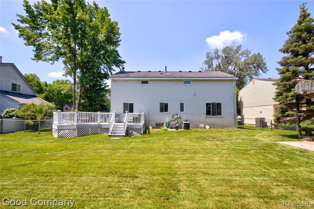 21642 Ruth Street Farmington Hills, MI 48336 - Photo 46 of 51