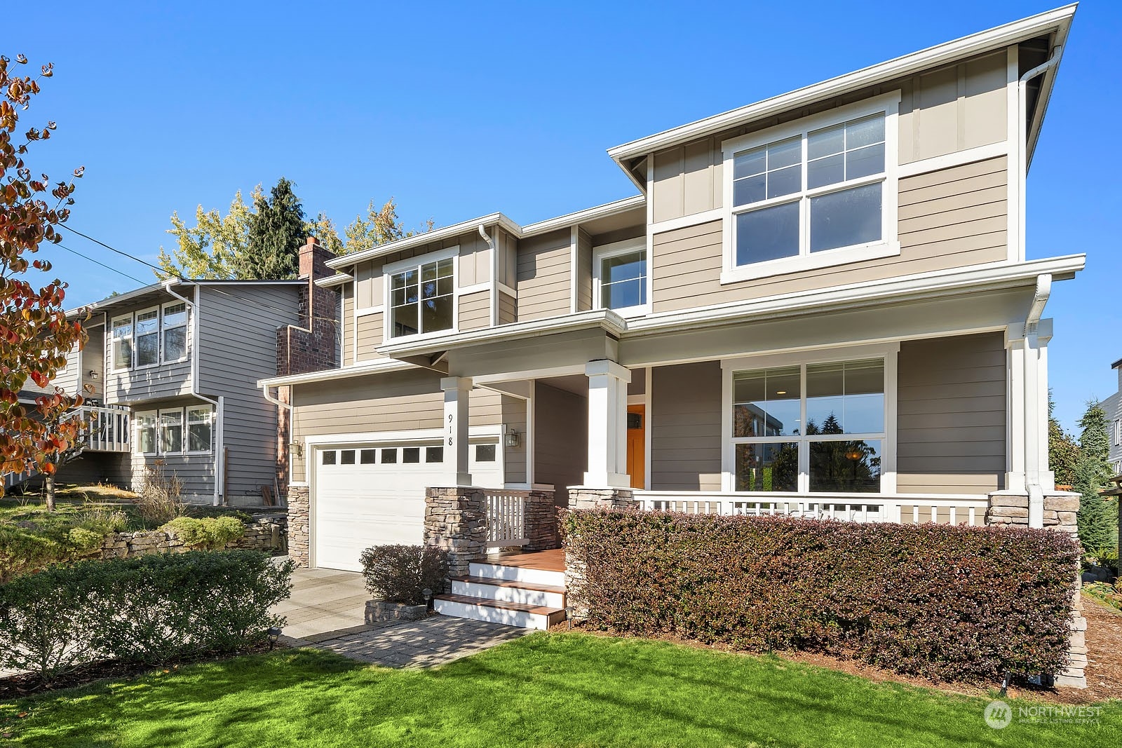 918 North 91st Street Seattle, WA 98103 - Photo 3 of 36 Gallery Image 3