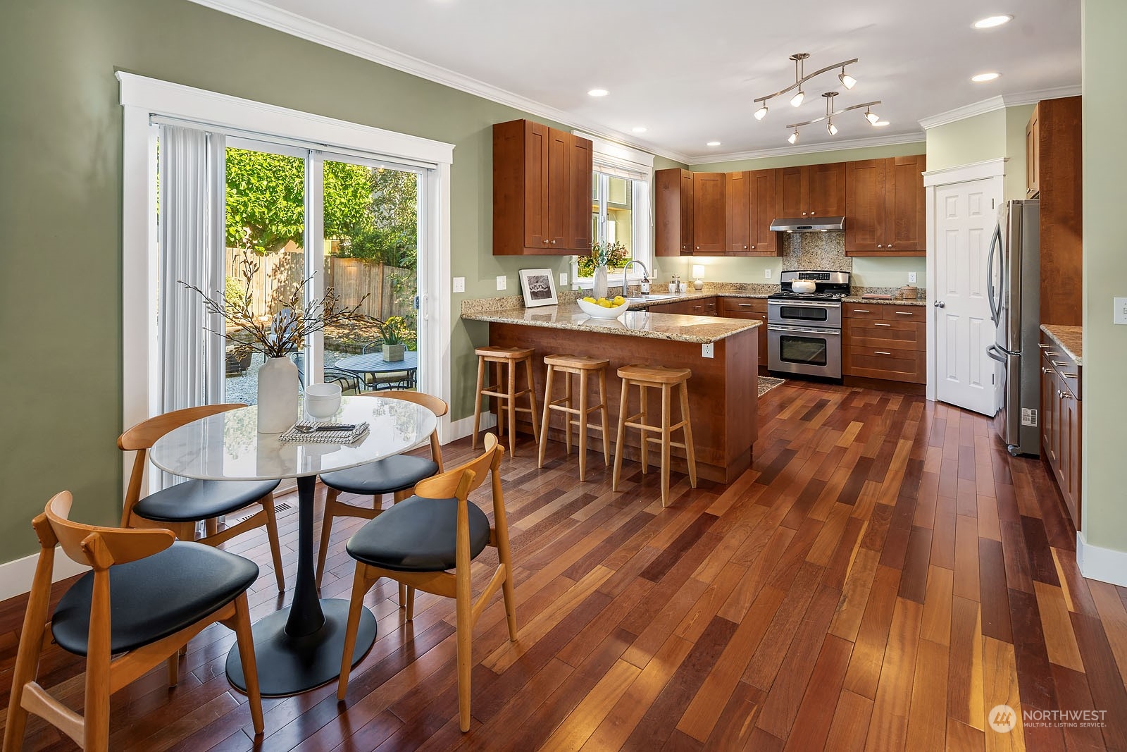 918 North 91st Street Seattle, WA 98103 - Photo 10 of 36 Gallery Image 10