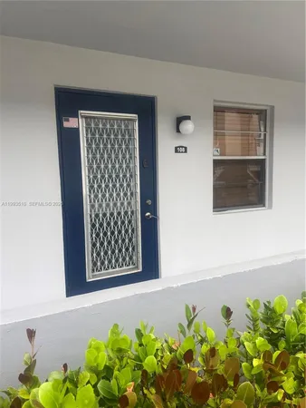 $1,700 | 7897 Golf Cir Drive, Unit 108, Margate, FL 33063
