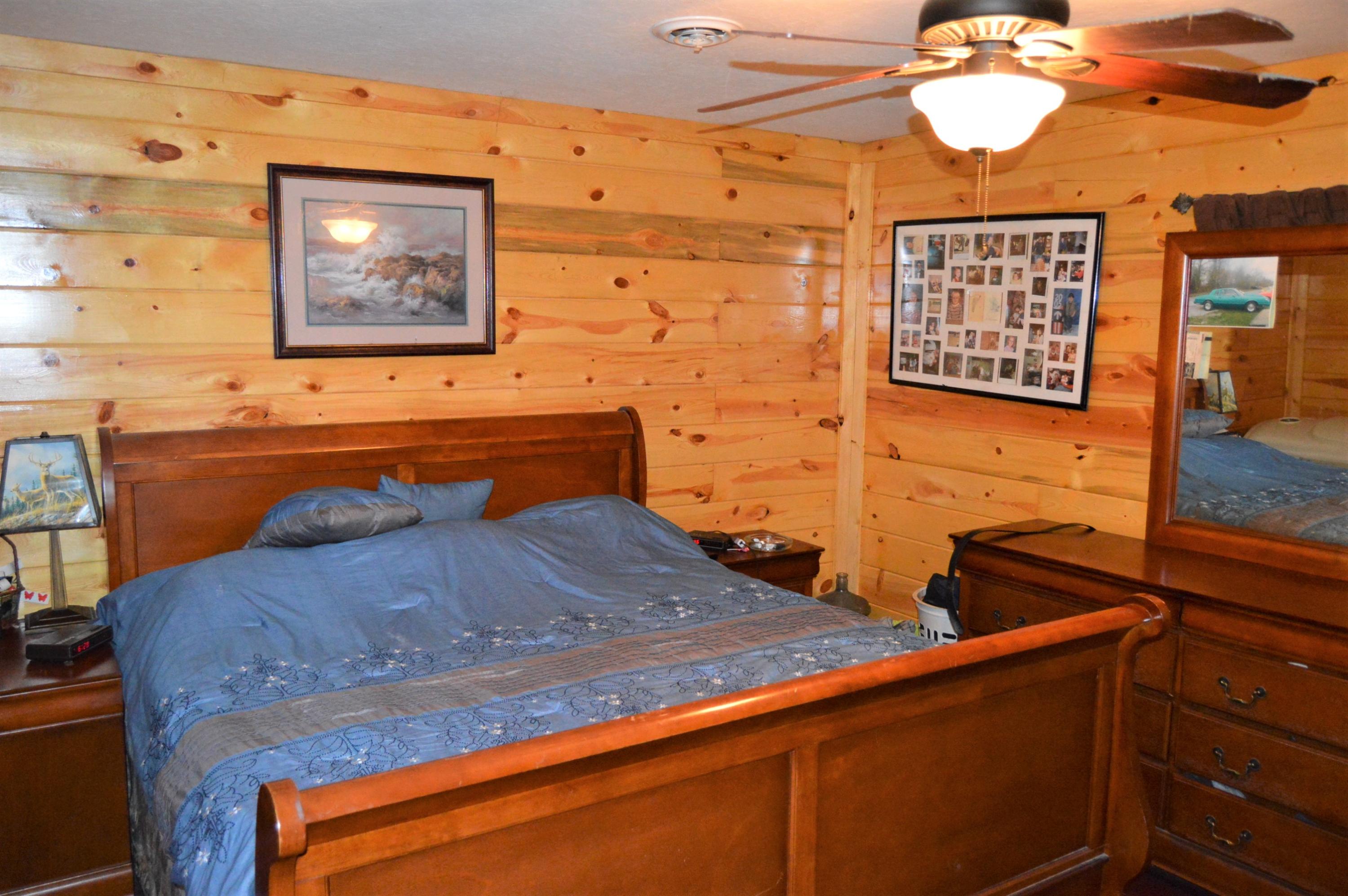 354 Billy Ridge Road Jamestown, TN 38556 - Photo 14 of 25 Billy Ridge Master Bedroom