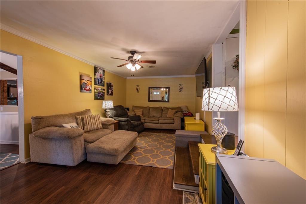 1234 Dime Road Vandergrift, PA 15690 - Photo 5 of 21