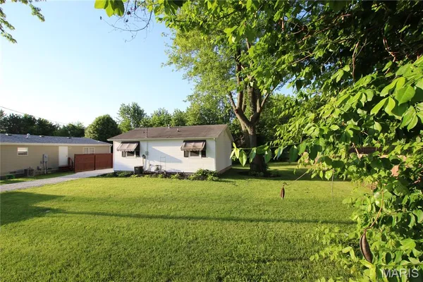 $120,000 | 704 Mortimer Street, New Florence, MO 63363