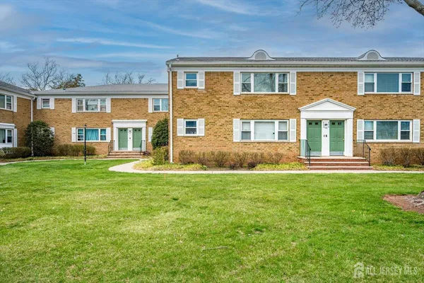 $219,900 | 37 Judson Street, Unit 4B, Edison, NJ 08837